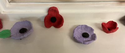 Clay poppies